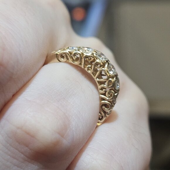 14K Yellow Gold Heart Scroll .92TCW 7 Diamond Band Ring Size 6.75 - Picture 5 of 16